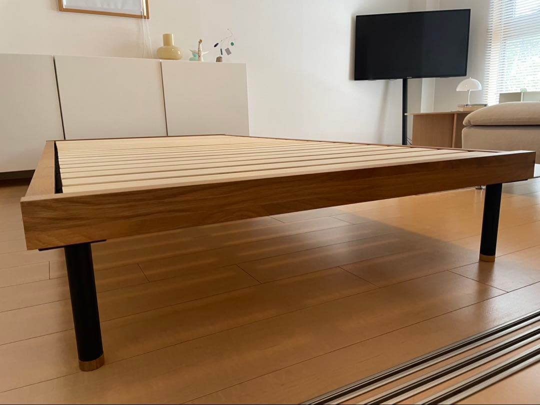 ノーウェアライクホーム　ユニック　ベッドフレーム　シングル　スノコベッド 無垢材