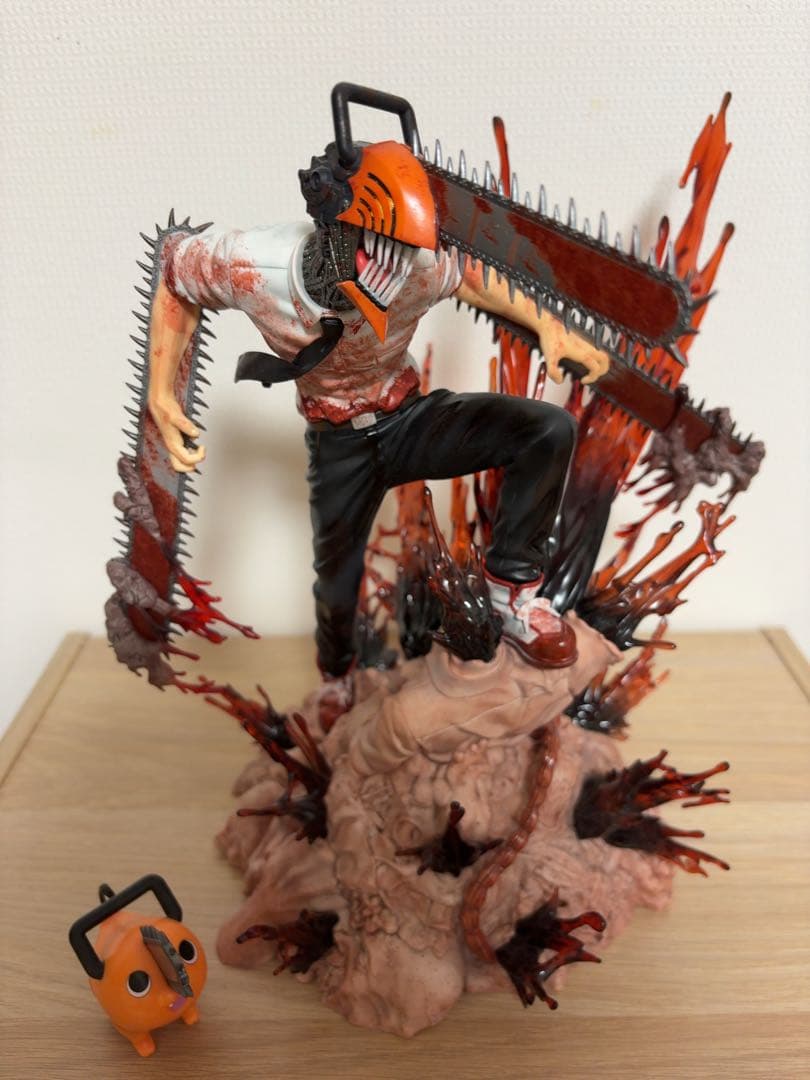 渋谷スクランブルフィギュア　チェンソーマン　特典ポチタ付き