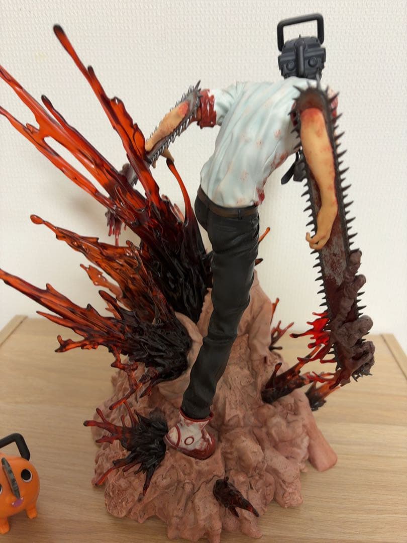 渋谷スクランブルフィギュア　チェンソーマン　特典ポチタ付き