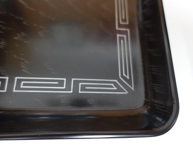 木製　長手盆　雷門沈金彫り　黒うるし塗り　39x27.5xH2.5cm