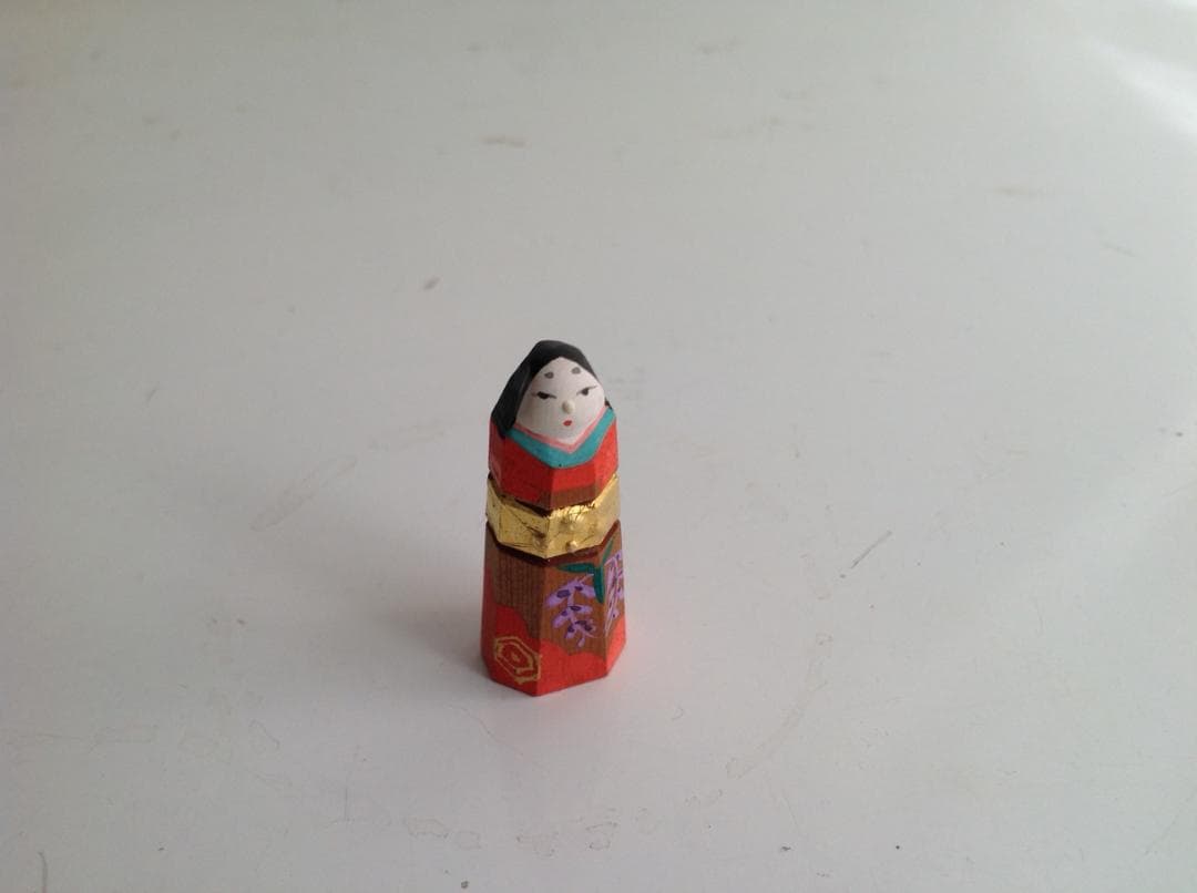 古い小さな雛人形　奈良 一刀彫　神泉作　立ち雛　御雛