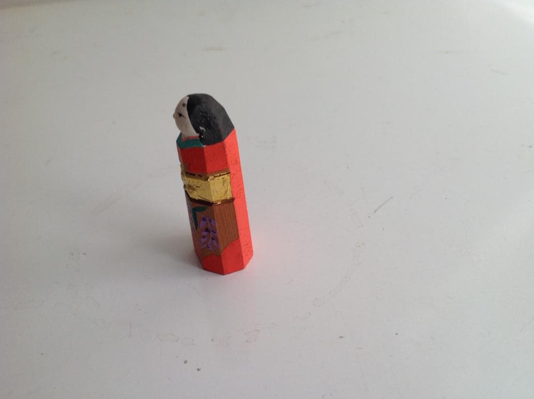 古い小さな雛人形　奈良 一刀彫　神泉作　立ち雛　御雛