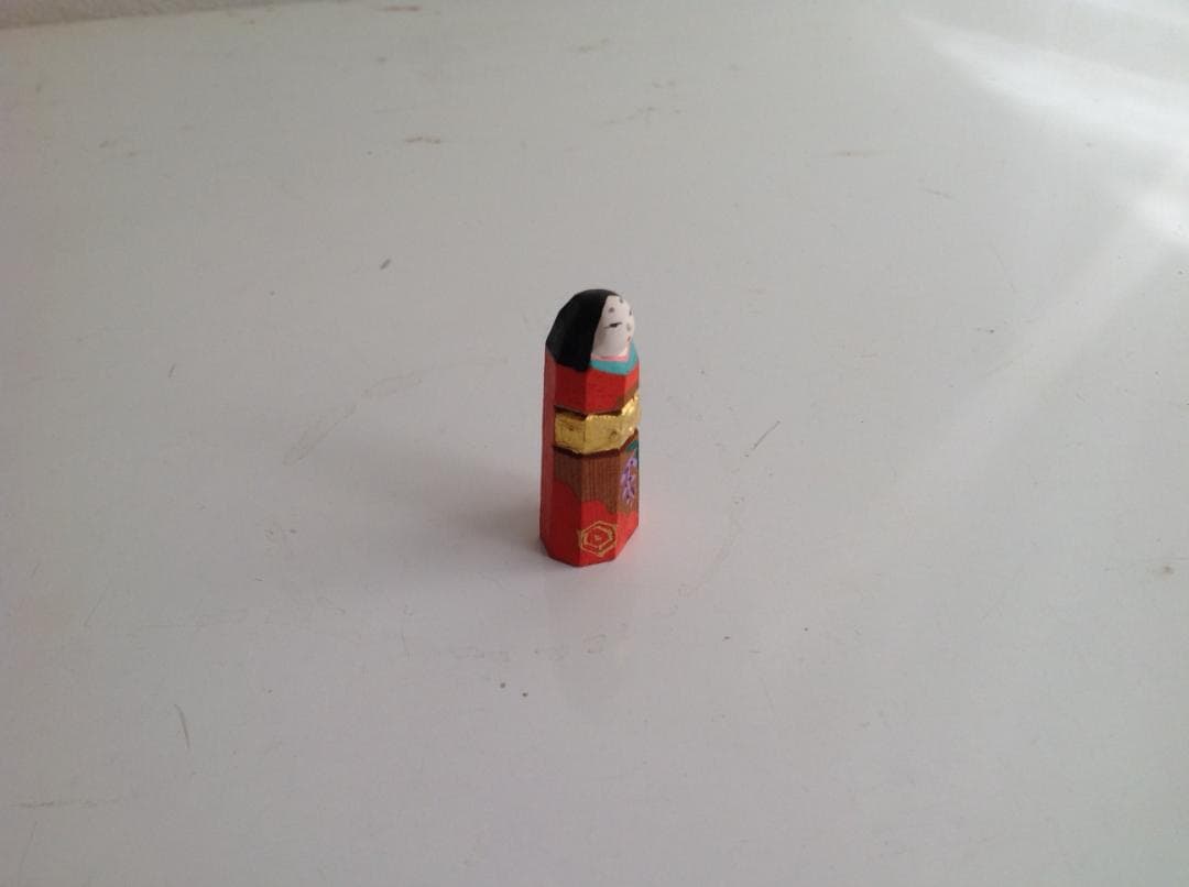 古い小さな雛人形　奈良 一刀彫　神泉作　立ち雛　御雛