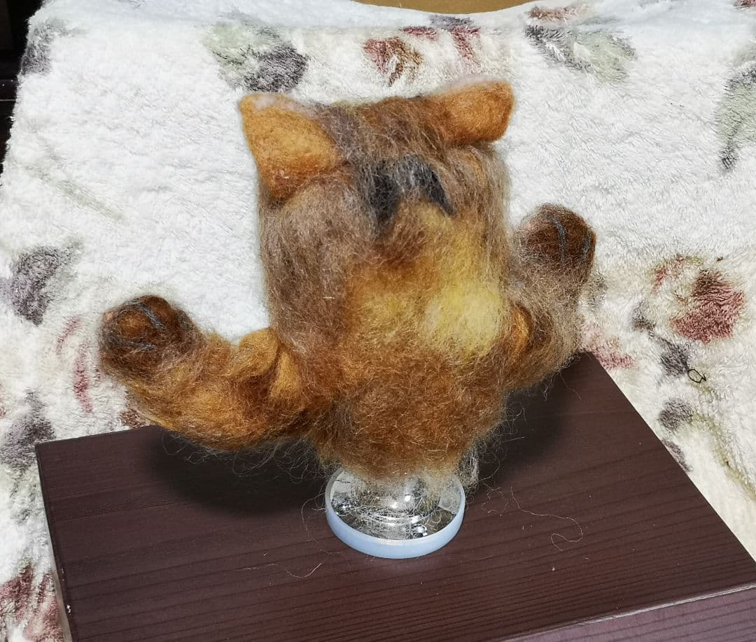 羊毛フェルト 猫・ミニバスト