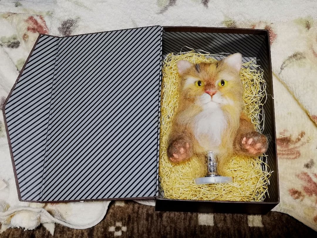 羊毛フェルト 猫・ミニバスト