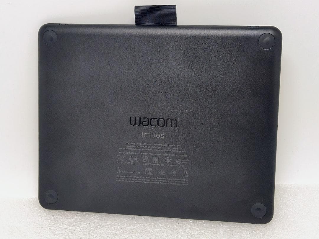 液タブ・ペンタブ Wacom Intuos Small + CLIP STUDIO TABMATE
