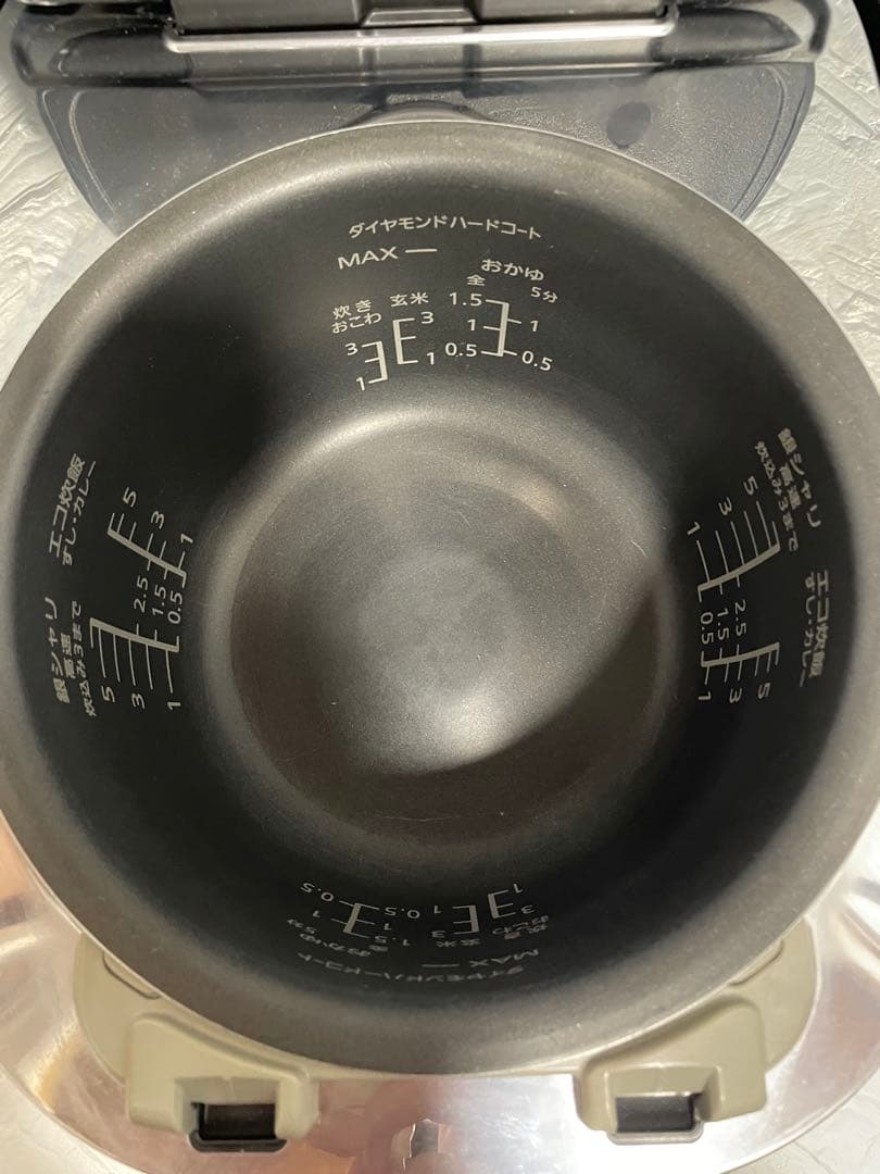 パナソニックIH炊飯器5.5￼合 SR-￼MPA102 2023年製