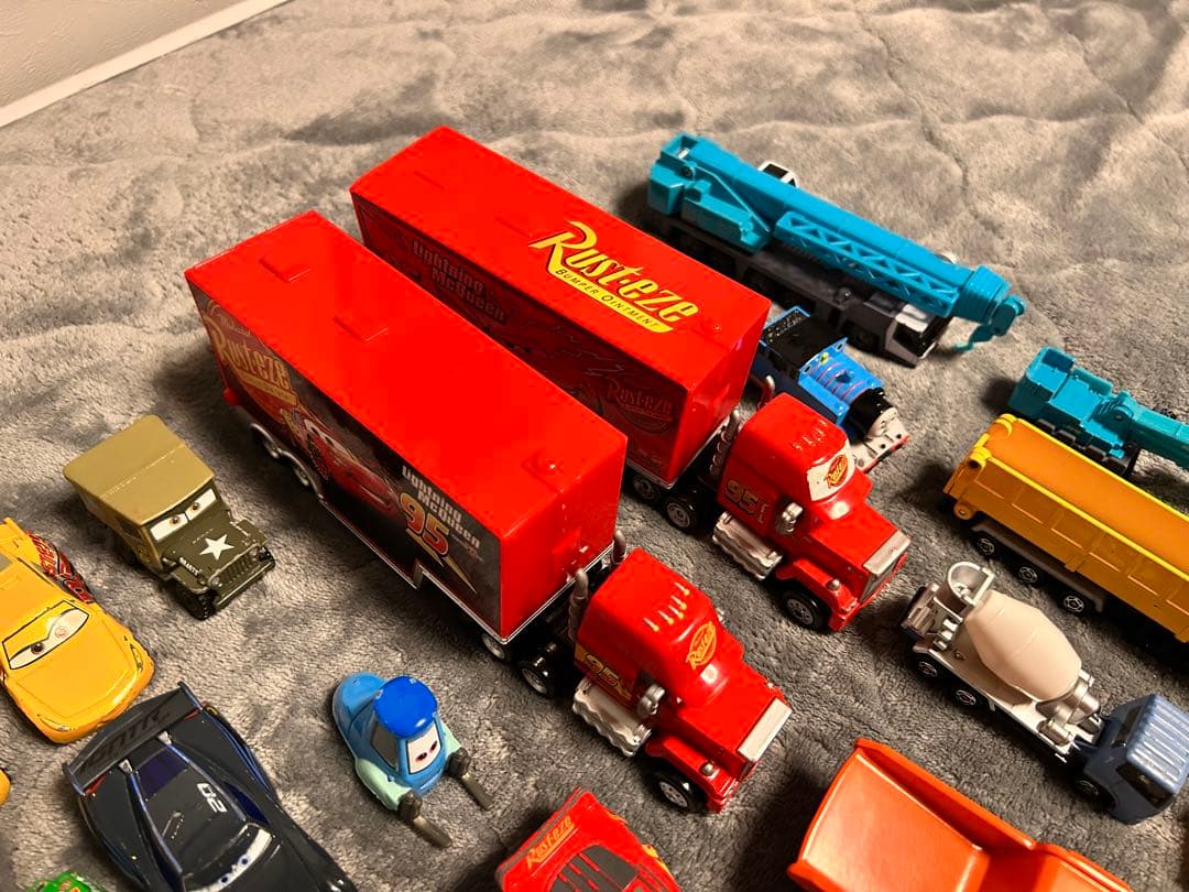 トミカ　カーズトミカ　70台　まとめ売り　卒業品　絶版　レア