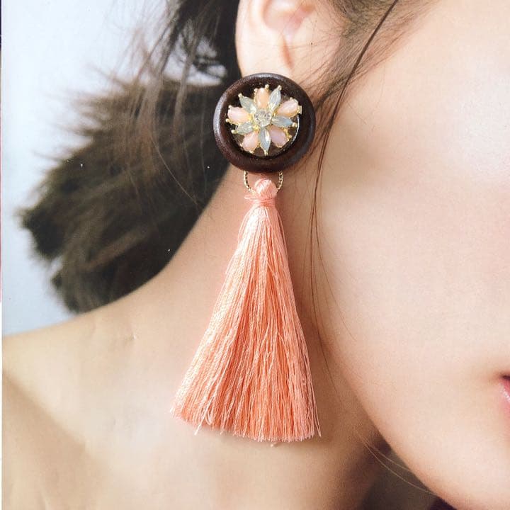 ネイティブ系♡キラキラ高品質ビジューのロングタッセルピアス／イヤリング