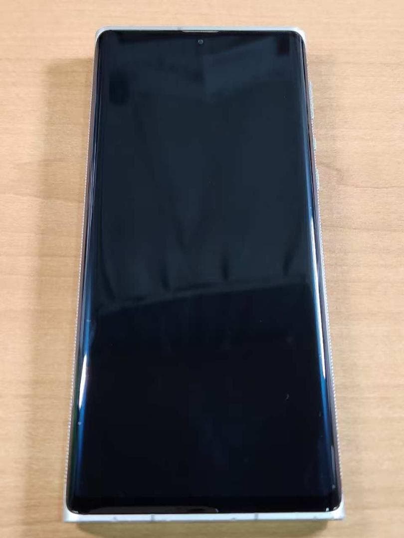 スマートフォン本体 021000E Leitz Phone 1 LP-01 256GB