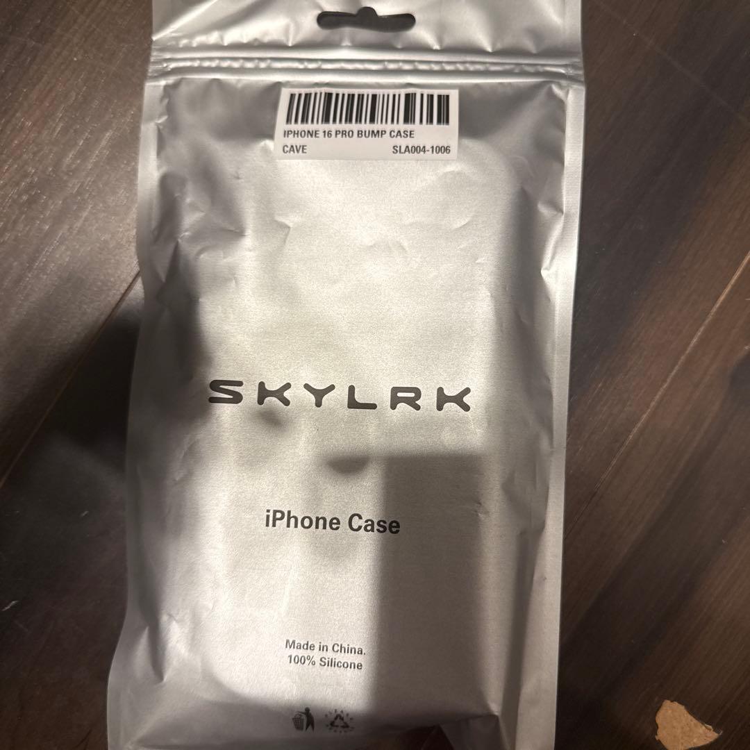 iPhoneアクセサリー SKYLRK iPhone 16 PRO BUMP CASE