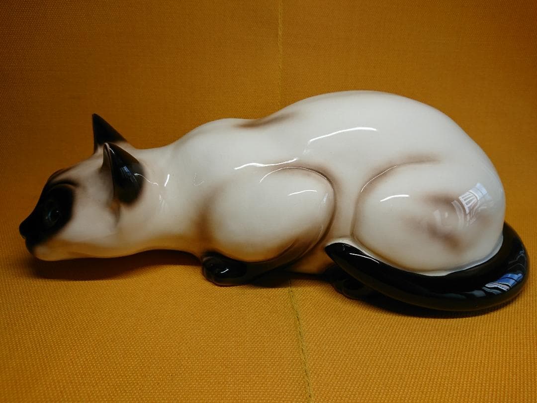 【美品】ネコ　猫　シャム猫　陶器　置物　インテリア　工芸品　美術品　A3052