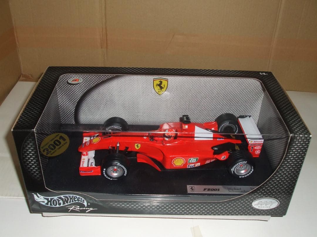 未開封　フェラーリ　F２００１　M・シューマッハ　＃１　マテル　１／１８