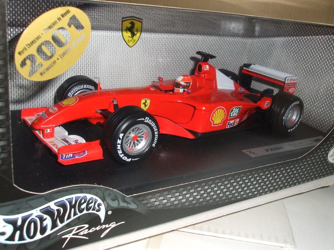 未開封　フェラーリ　F２００１　M・シューマッハ　＃１　マテル　１／１８