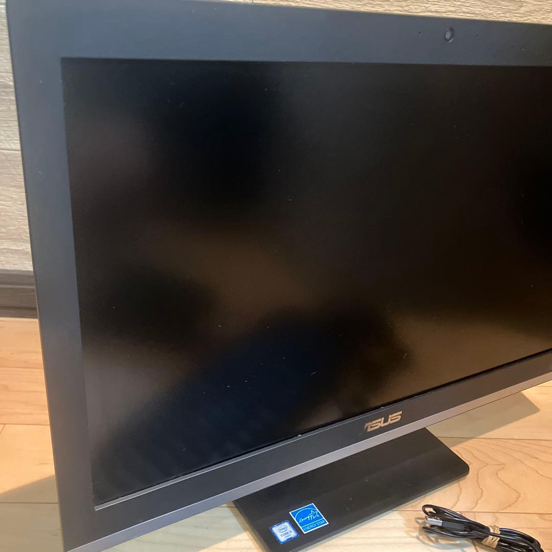 ASUS 一体型デスクトップPC /core i5/1TB/Windows11