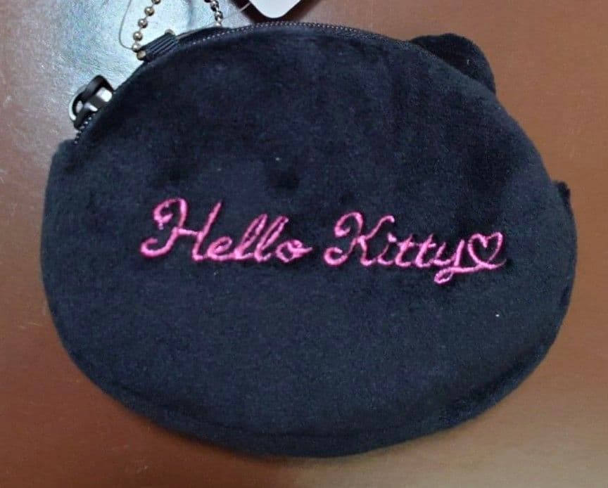 ハローキティ　３点（マスコット・ポーチ・ケース）