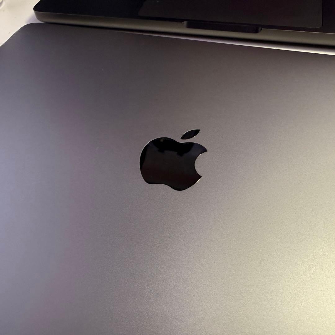MacBookPro 2019モデル i5 TouchBar搭載 極美品