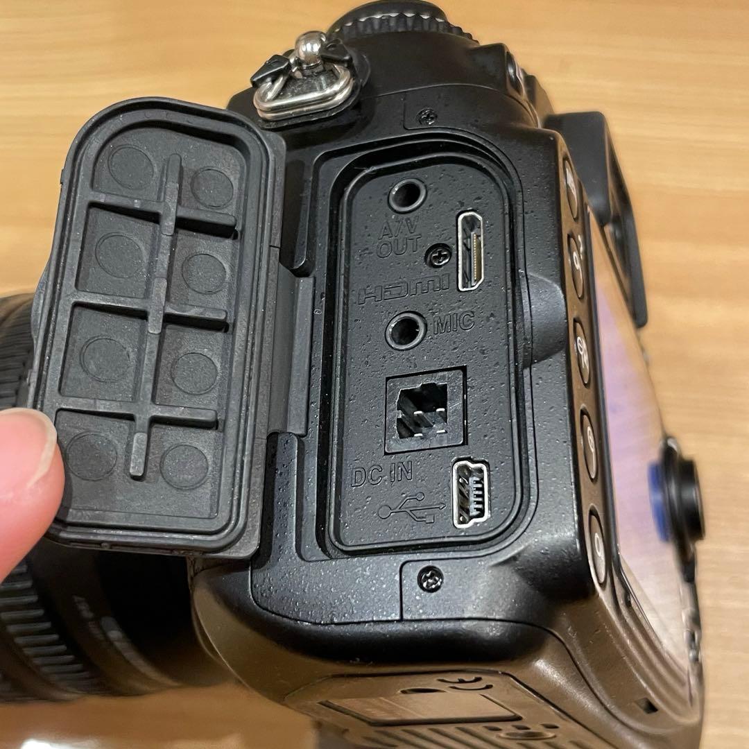 美品　Nikon D300S　AF-S 18-105 3.5-5.6レンズ付き