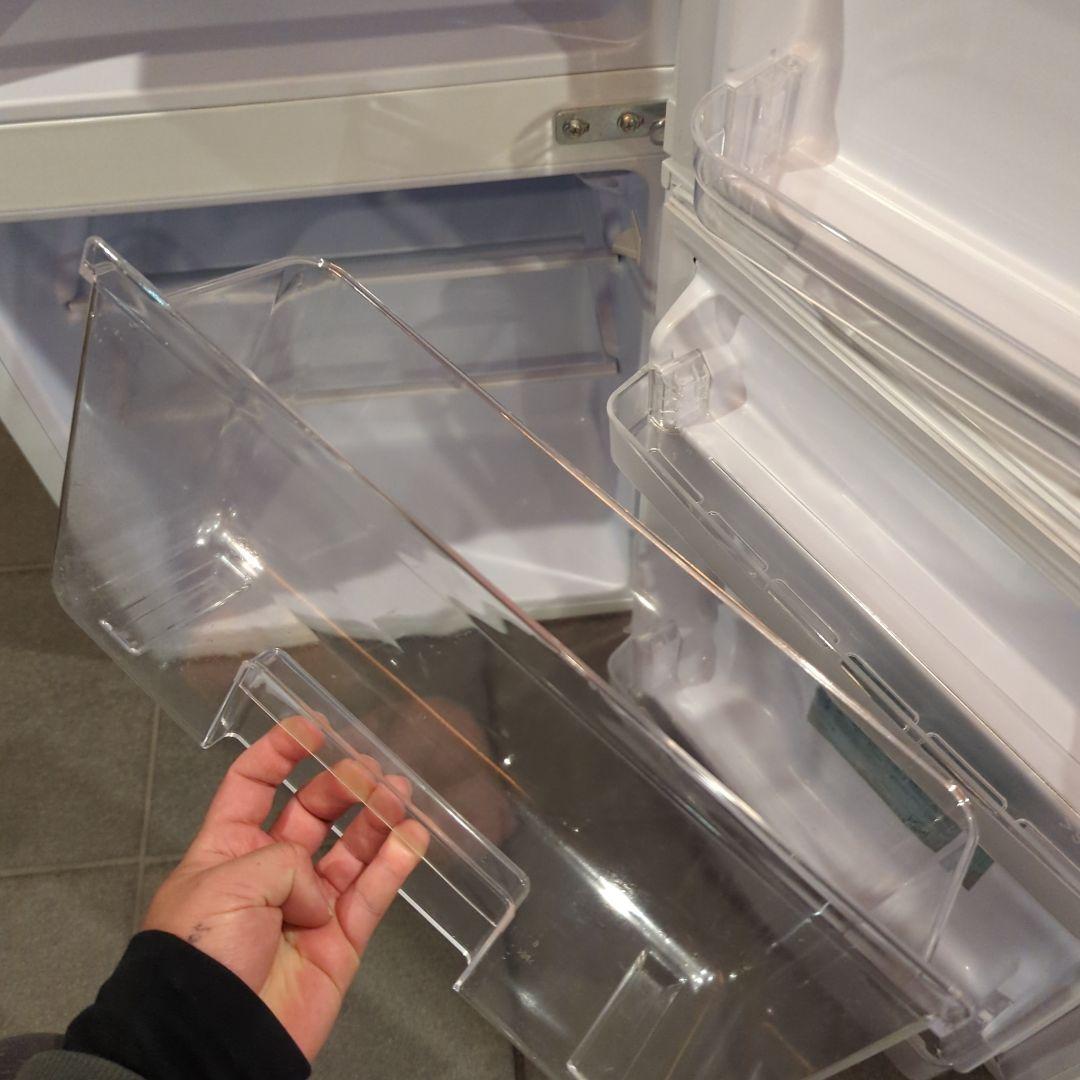 お値引き可！2021年製(東京23区のみ送料と設置無料！)冷蔵庫