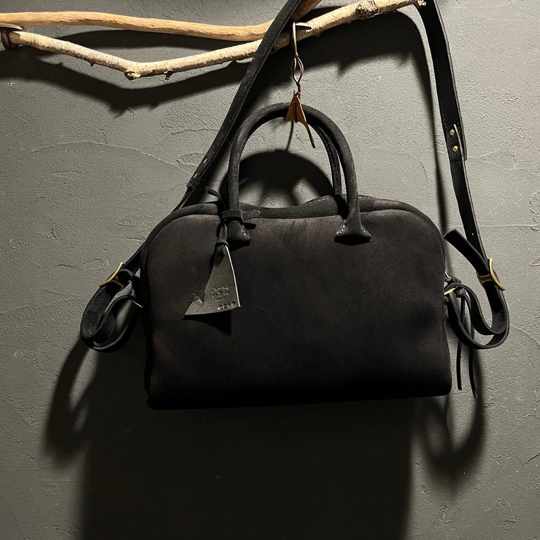 間口が広いバッグ kudu革 スエードバッグ レザーボストンバッグ 黒 #299