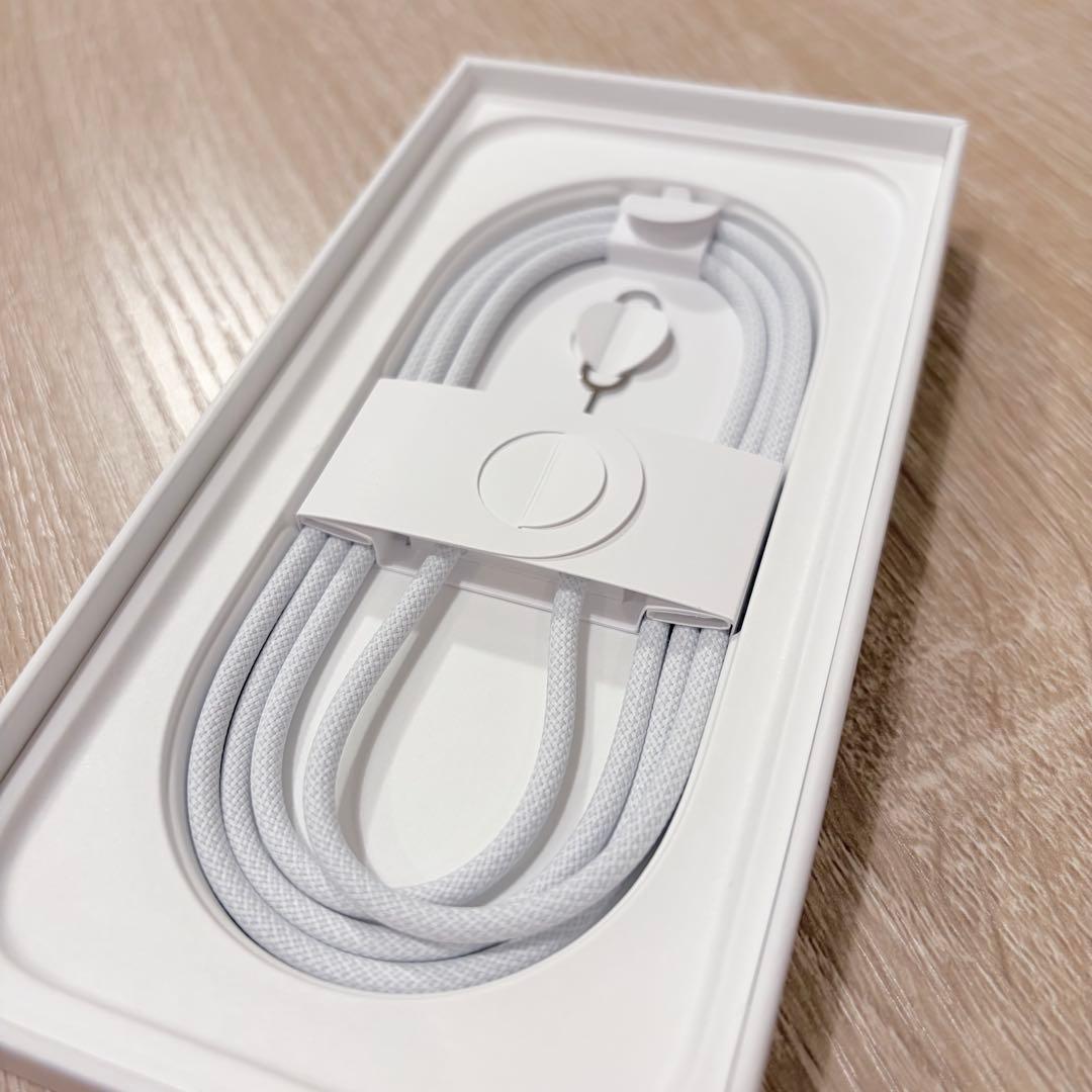 iPhone 16 128GB SIMフリー バッテリー最大容量 100%