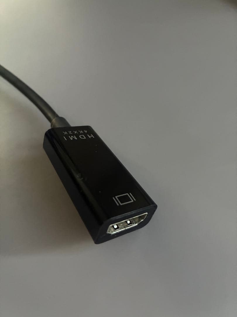 MacBook Air2015 11インチ　4GB HDMI変換アダプター付き