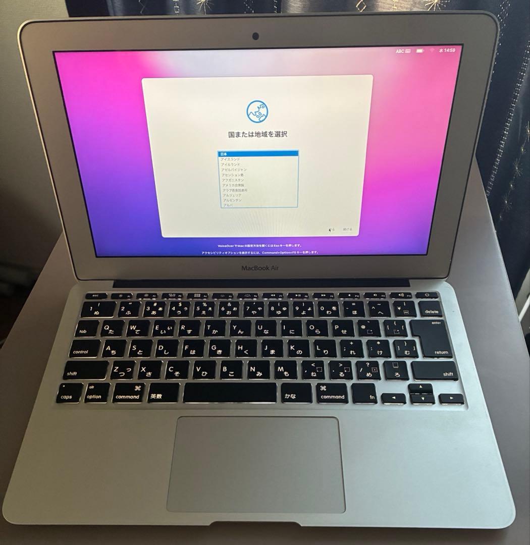 MacBook Air2015 11インチ　4GB HDMI変換アダプター付き