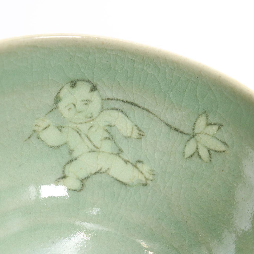 韓国人間文化財 柳海剛(柳根瀅)作 高麗青磁唐子茶碗　C259　BC23