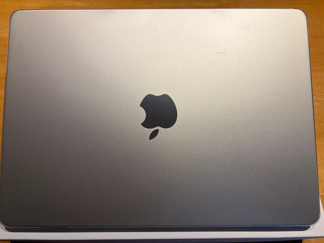 13インチMacBook Air M4 16GB 256GB ケース等付属