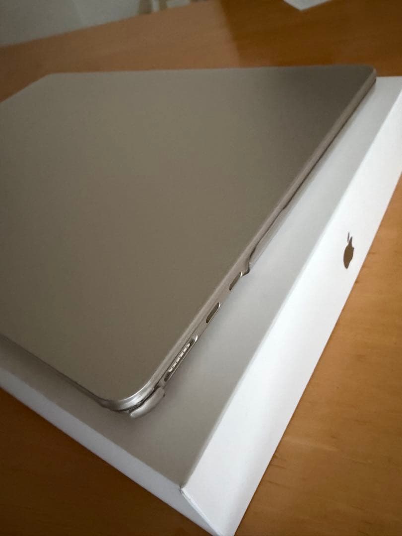 13インチMacBook Air M4 16GB 256GB ケース等付属