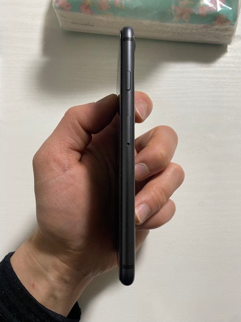 iPhone 8 ブラック クリアケース付きSIM フリ