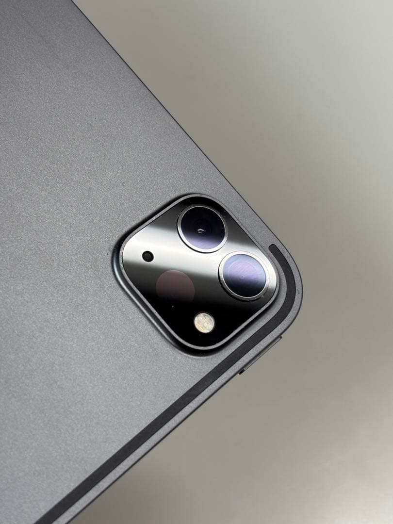 美品Apple iPad Pro 12.9インチ第4世代本体➕フィルム