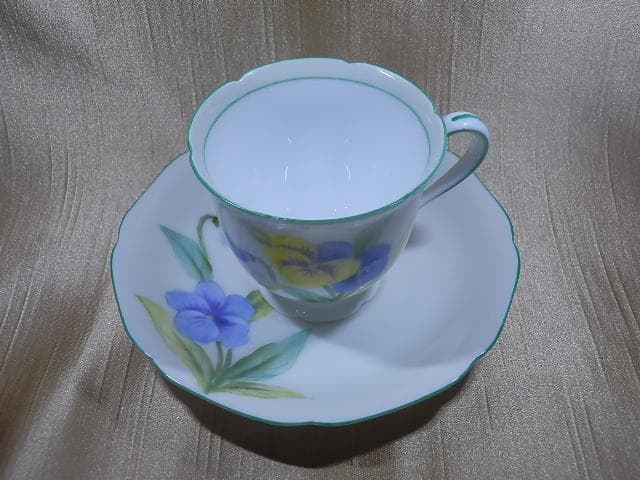 オールドノリタケ　パンジー　デミタス　マルキ　１９1０年代　置き場管理 003