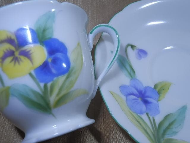 オールドノリタケ　パンジー　デミタス　マルキ　１９1０年代　置き場管理 003