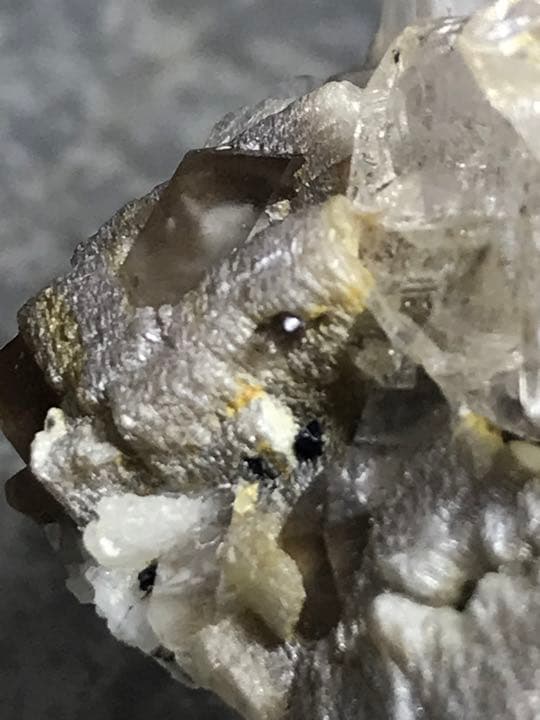 鉱物原石　トパーズonクォーツ原石　鉱物標本