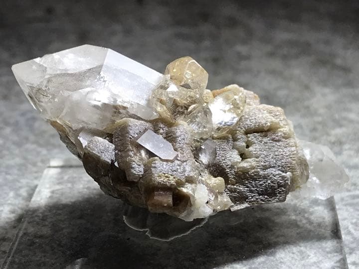 鉱物原石　トパーズonクォーツ原石　鉱物標本