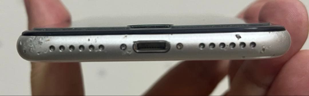 iPhoneSE（第二世代）ジャンク