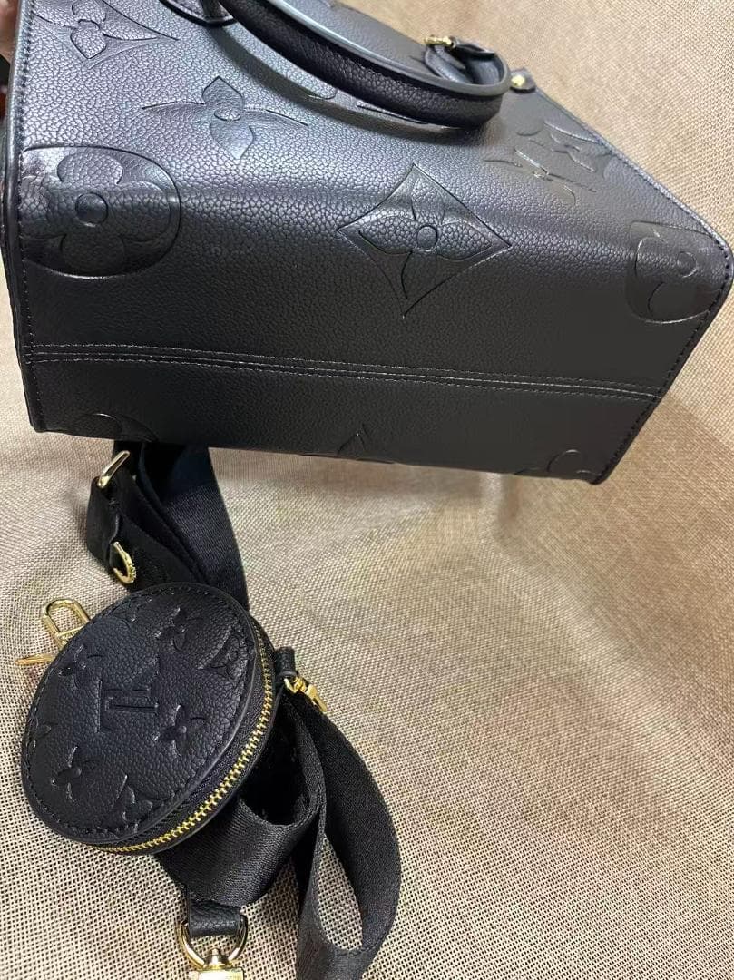 ルイ・ヴィトン、25cm ブラックショルダーバッグ