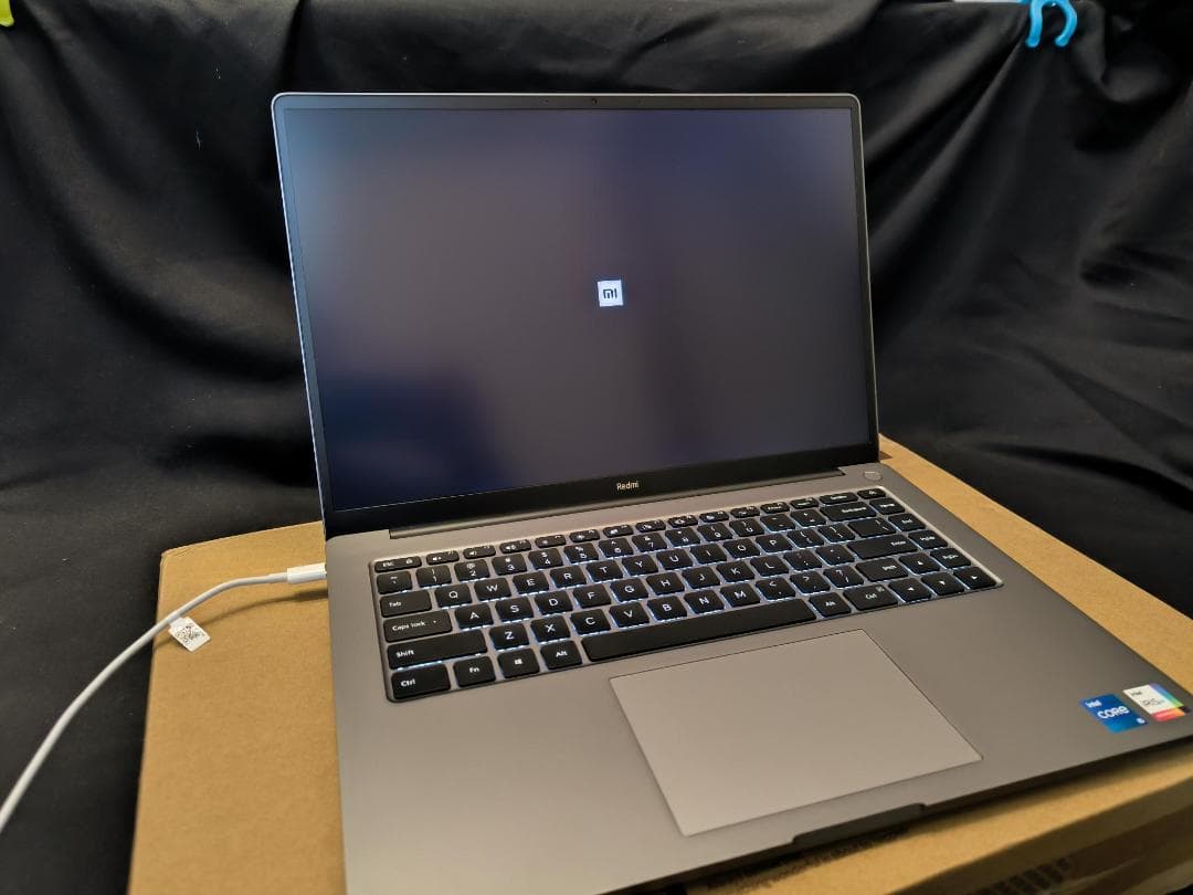 Xiaomi RedmiBook Pro15　ノートPC 3.2K液晶