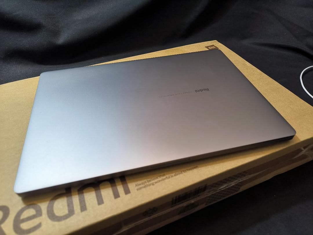 Xiaomi RedmiBook Pro15　ノートPC 3.2K液晶