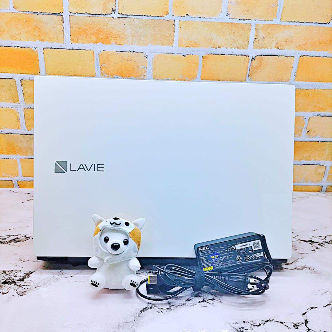 美品☘️Win11ノートパソコン❤️爆速SSD❤️Core-i3・Blu-ray