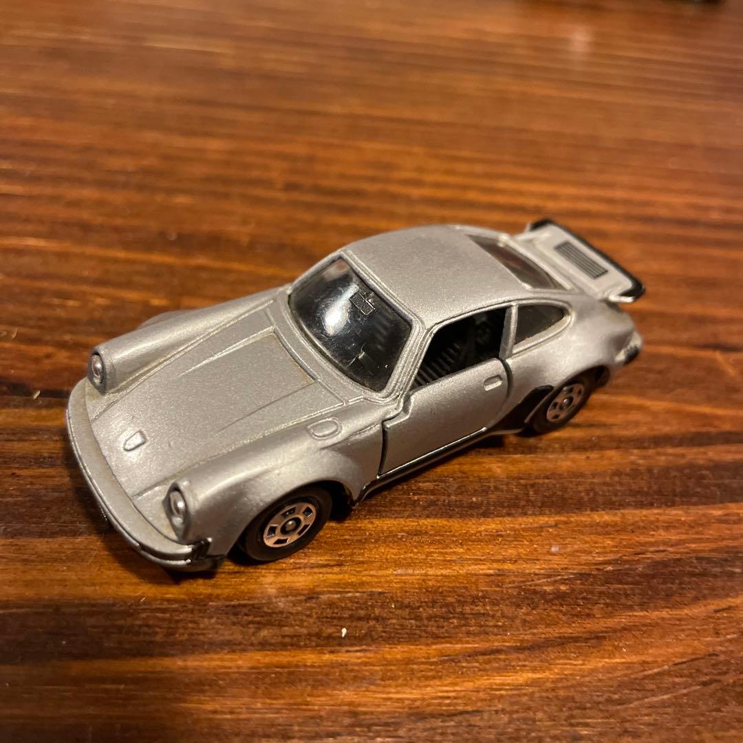 トミカ　ポルシェ930 ターボ　青箱F1
