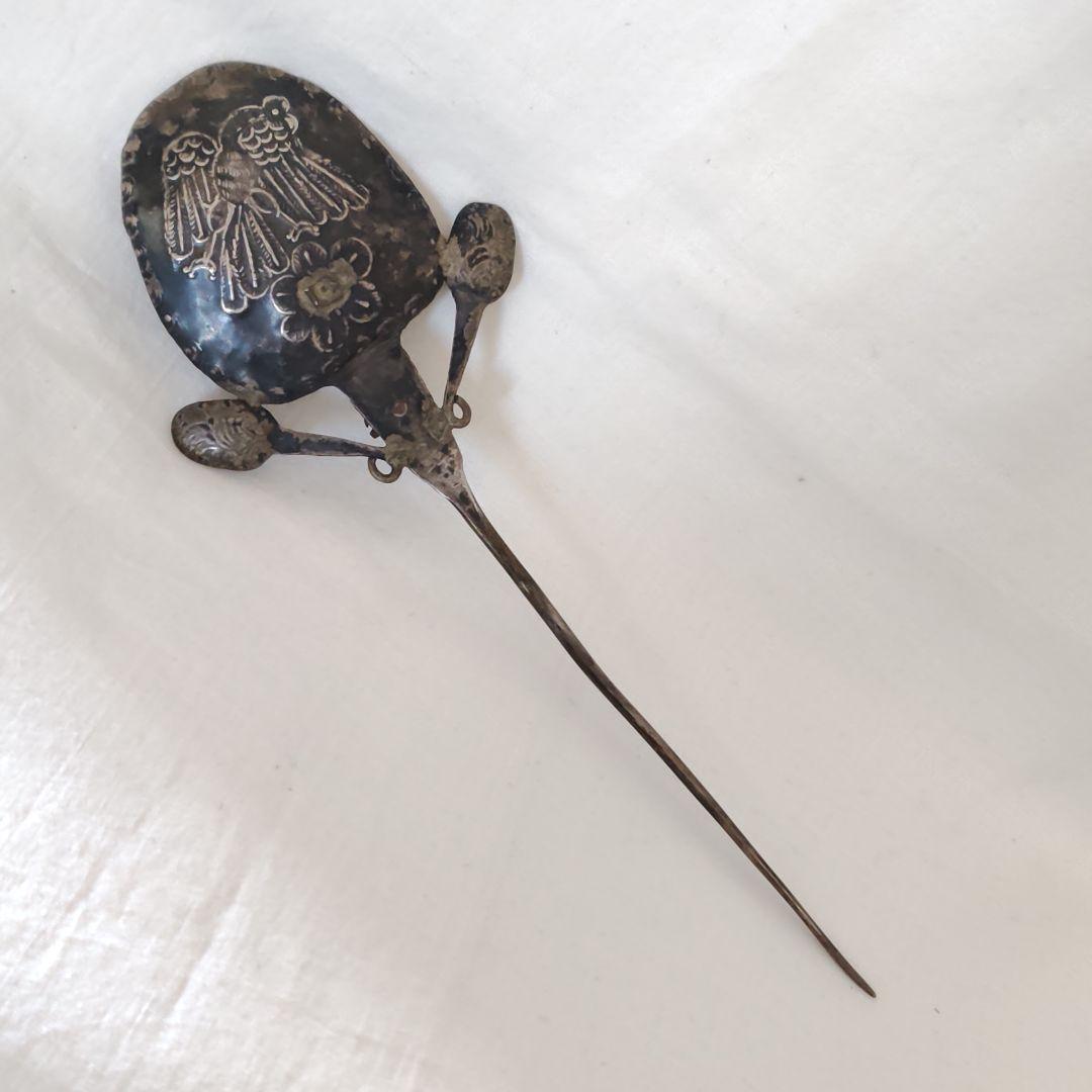 猛禽　真っ黒な銀?地　産地不明　★刻印なし