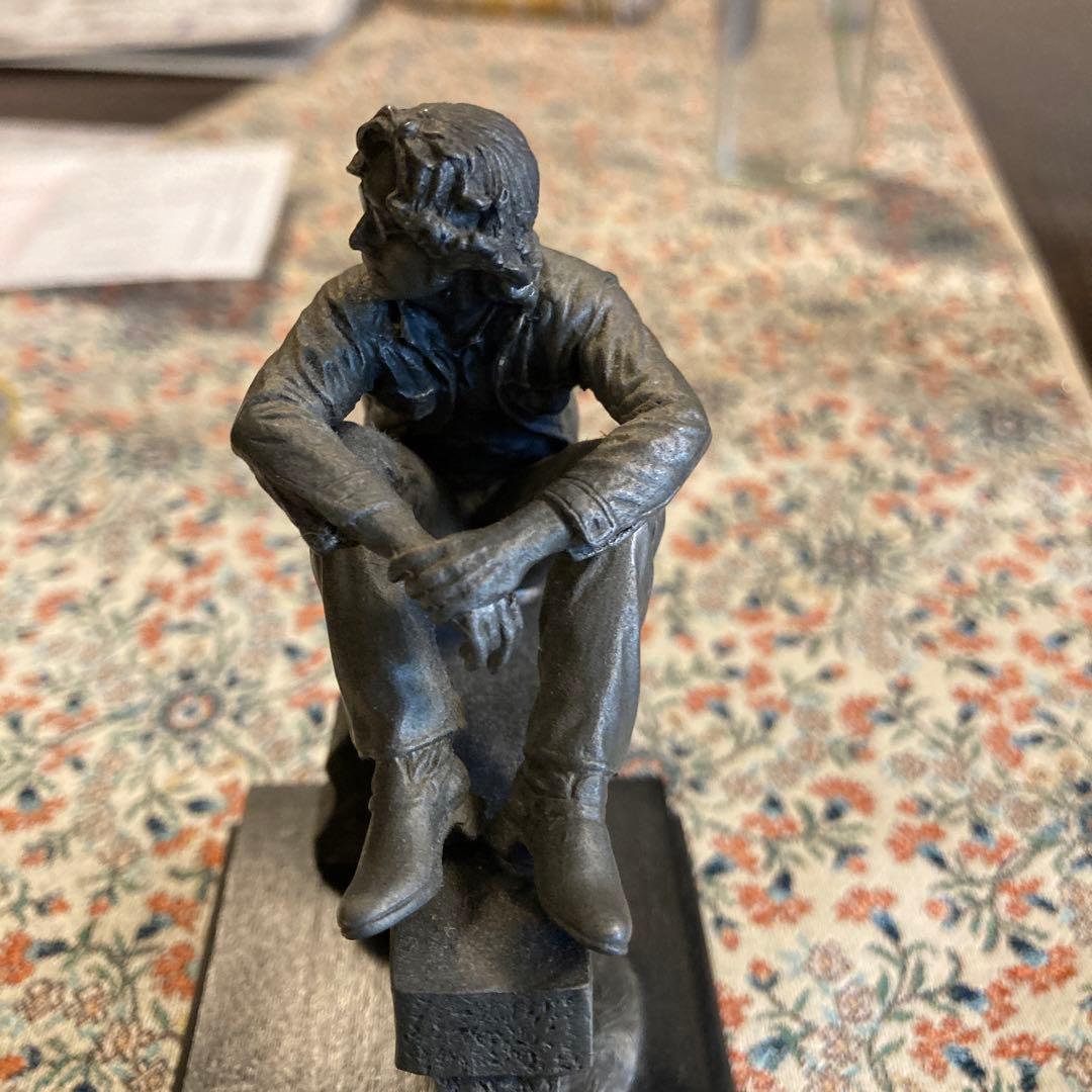 ジョンレノンの限定版ピューター彫刻