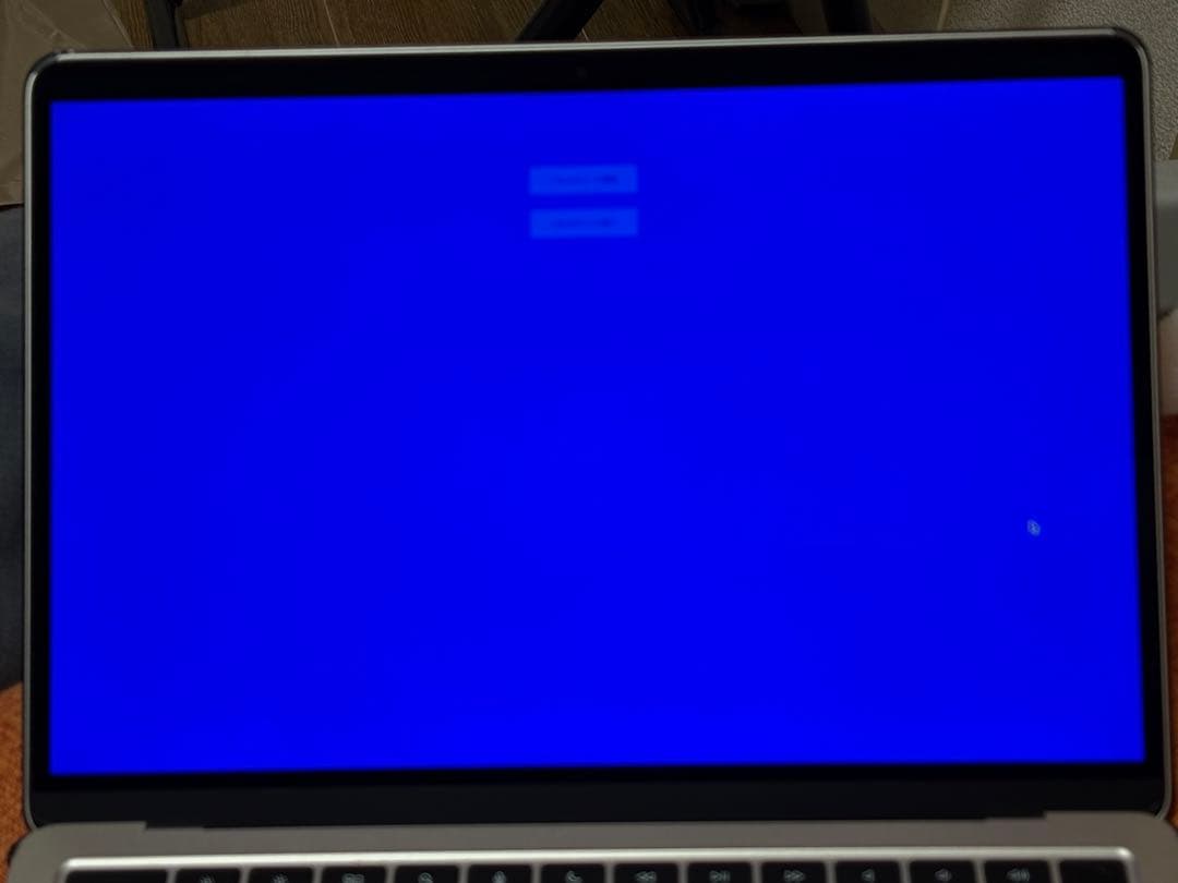 Apple MacBook M2 8G 256ギガ　スターライト