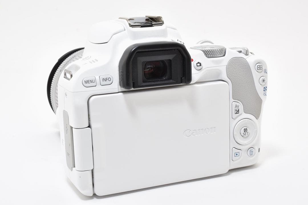 ❤️Canon Kiss X9❤️ ホワイト レンズキット 一眼レフ 初心者おすすめ