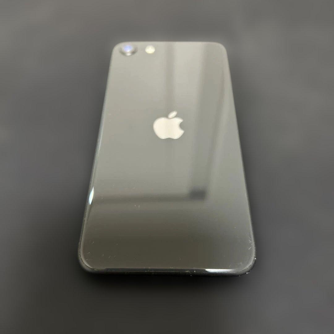 S*）様 iPhoneSE2 128GB ブラック 中古