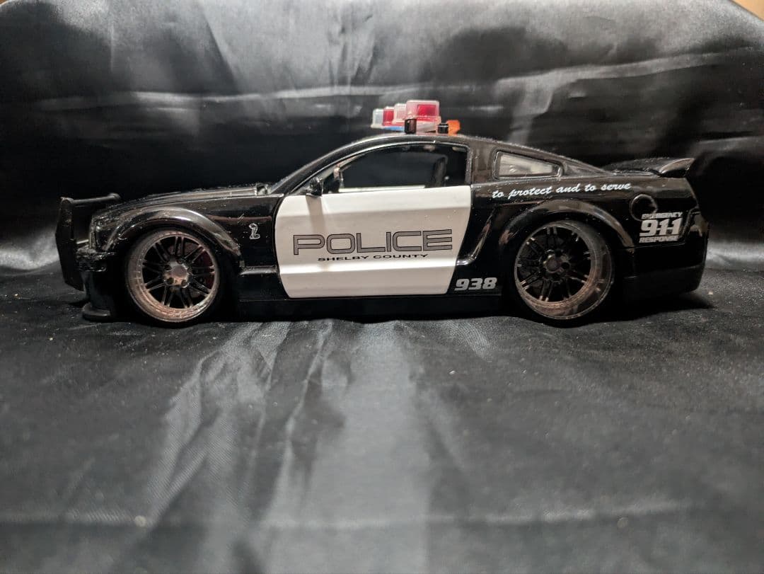 jada 2008 フォード シェルビー GT-500KR™　1/24　パトカー