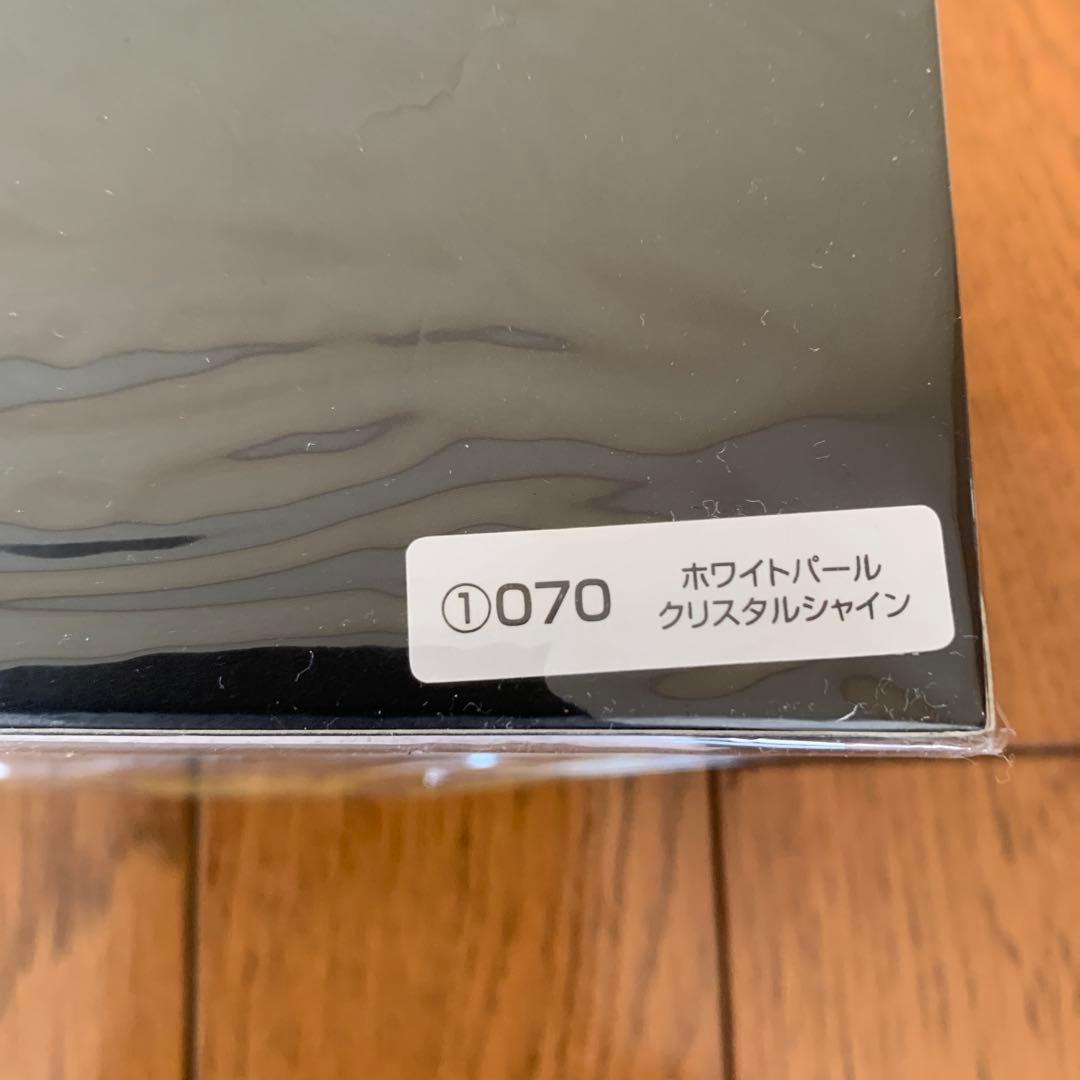 トヨタハリアー ミニカーカラーサンプル ホワイトパールクリスタルシャイン 非売品