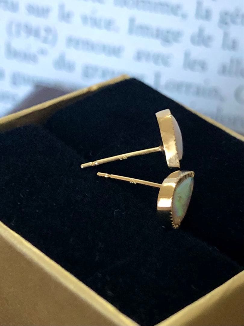 オパール　ドロップピアス